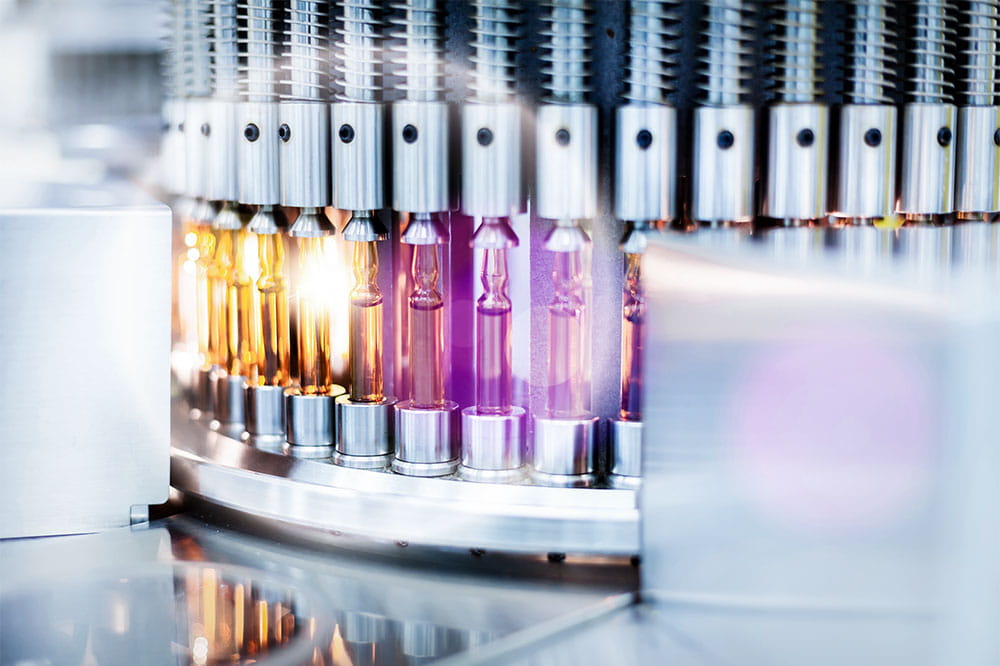 Pharmazeutische Ampullen in einer Zentrifuge