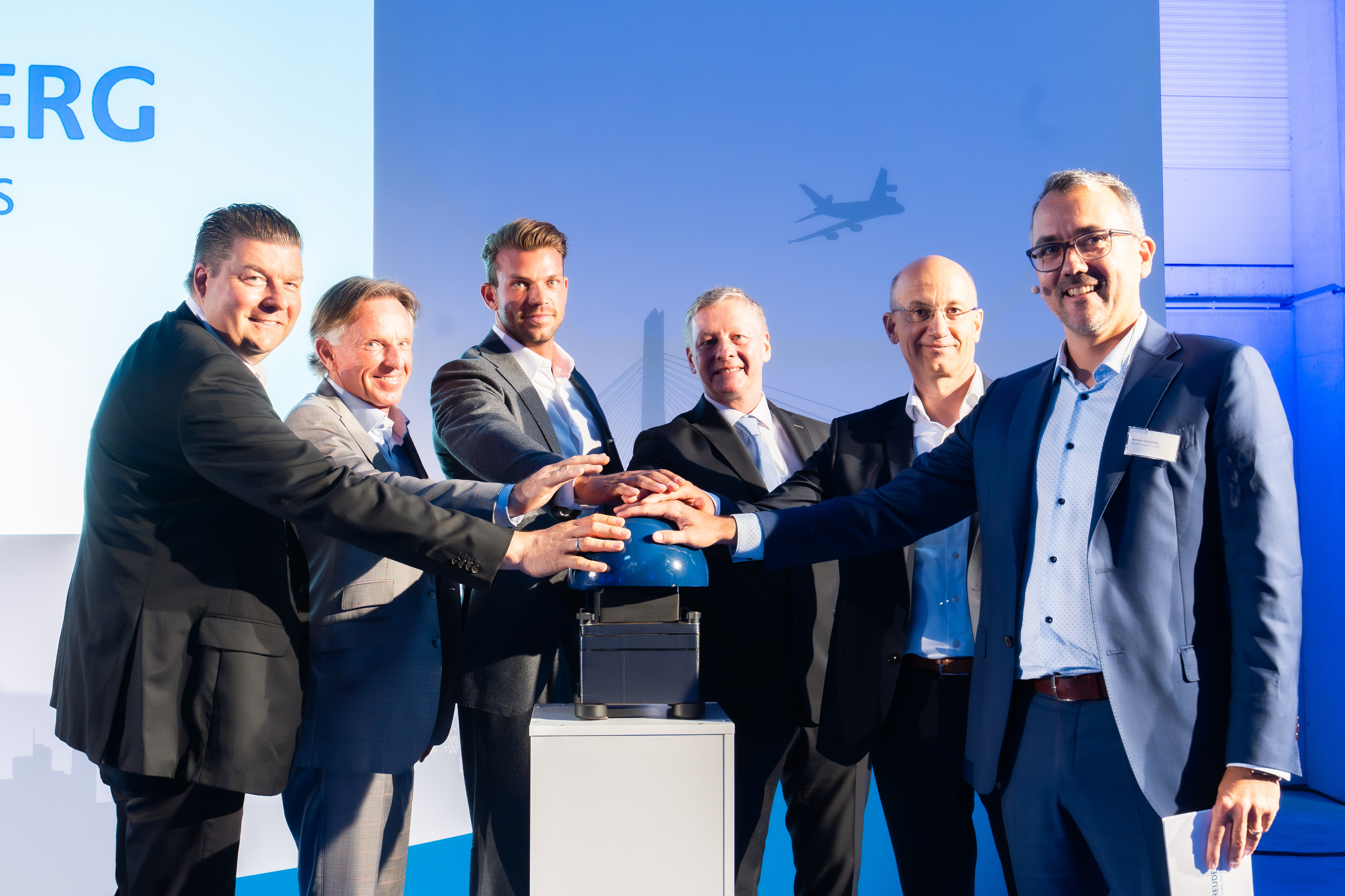 Presse Infomation - neuen Standort in Hamburg