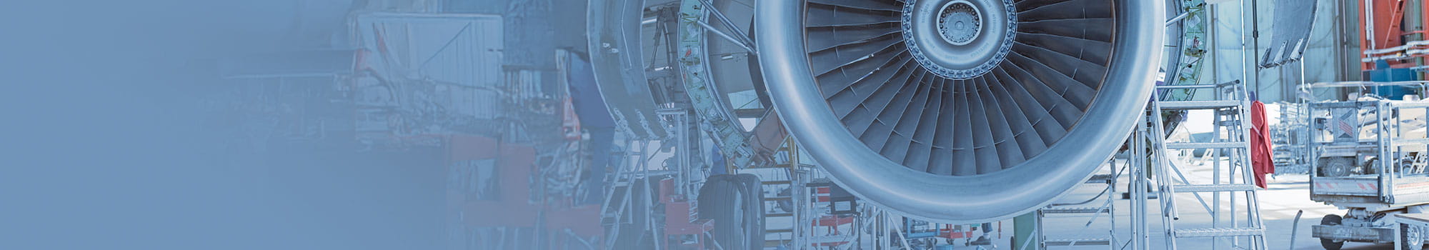 Dieses Flugzeugtriebwerk zeigt zentrale Antriebskomponenten, geschützt durch spezielle Freudenberg-Dichtungen, die einen zuverlässigen Betrieb in allen Flugphasen sicherstellen.